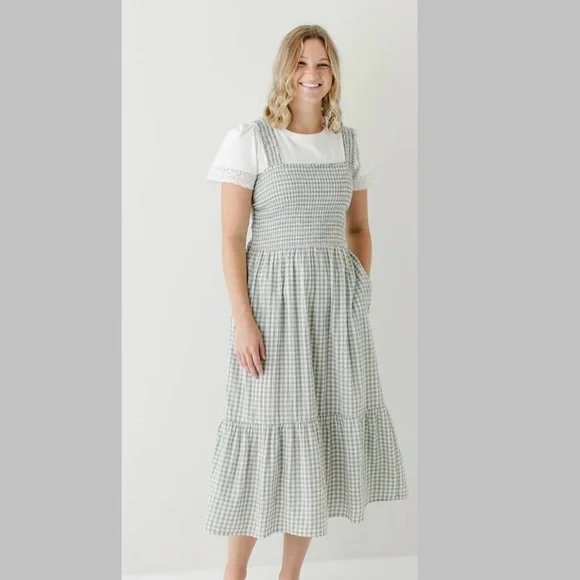 beachlunchlounge Green and White Midi Dress - Picture 6 of 7